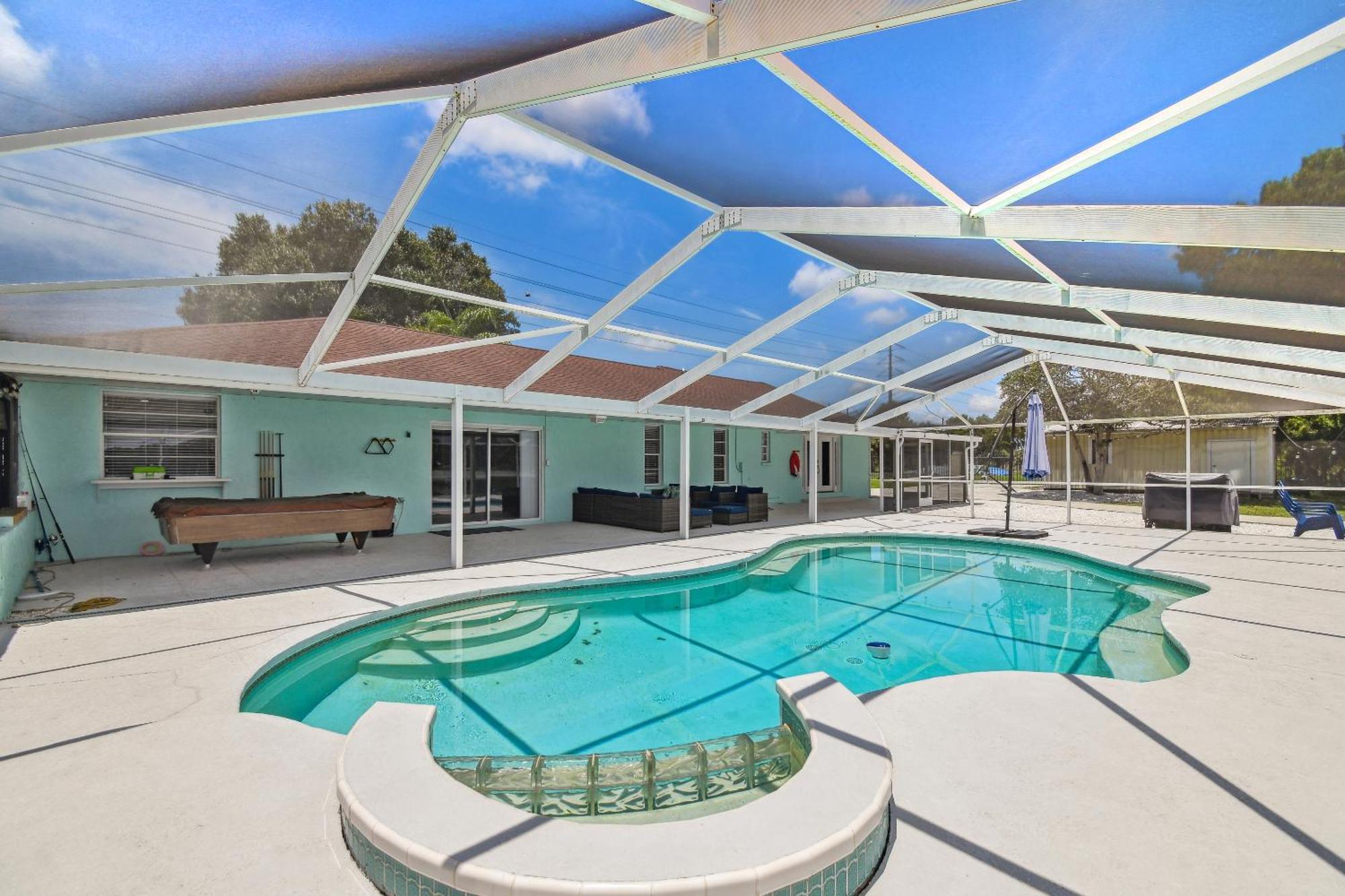 Lake House Westchase Area. Heated Pool Waterfront! Tampa Esterno foto