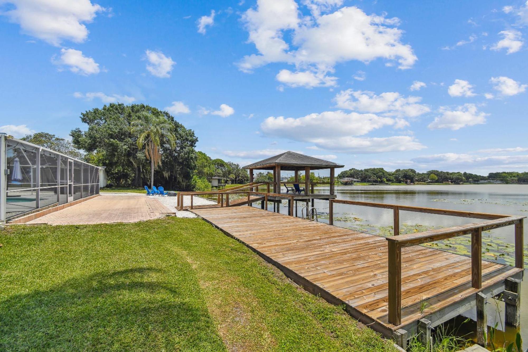 Lake House Westchase Area. Heated Pool Waterfront! Tampa Esterno foto