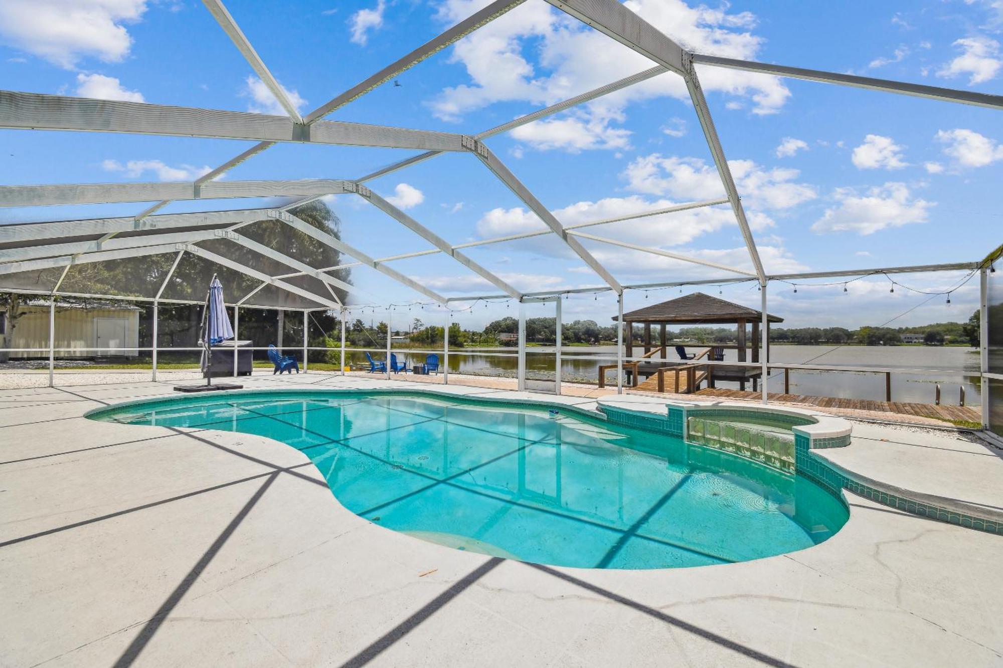 Lake House Westchase Area. Heated Pool Waterfront! Tampa Esterno foto