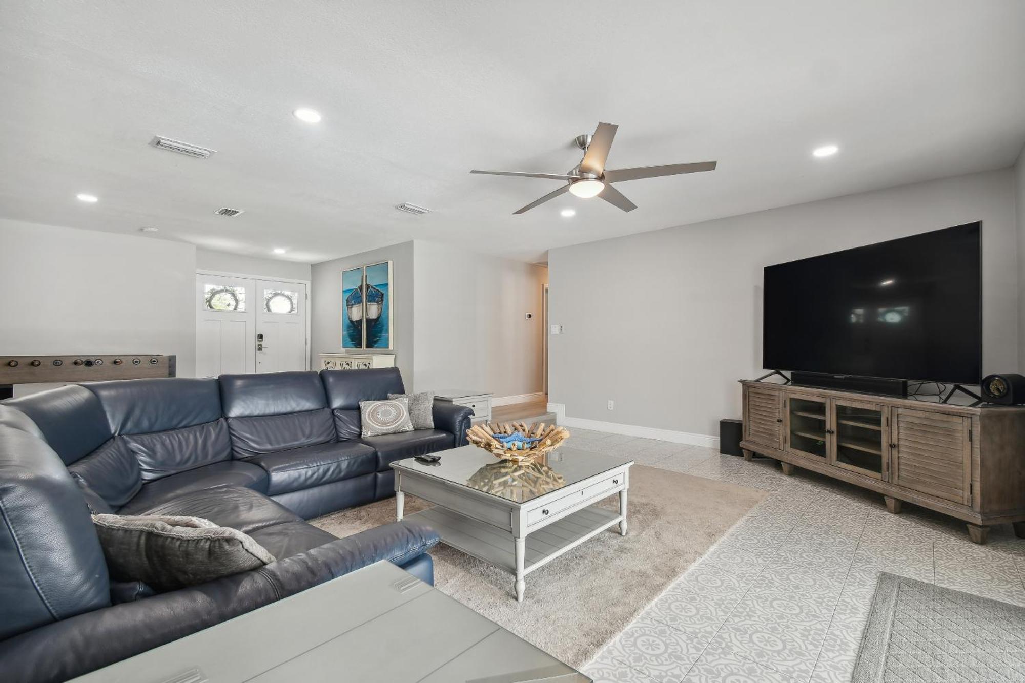 Lake House Westchase Area. Heated Pool Waterfront! Tampa Esterno foto