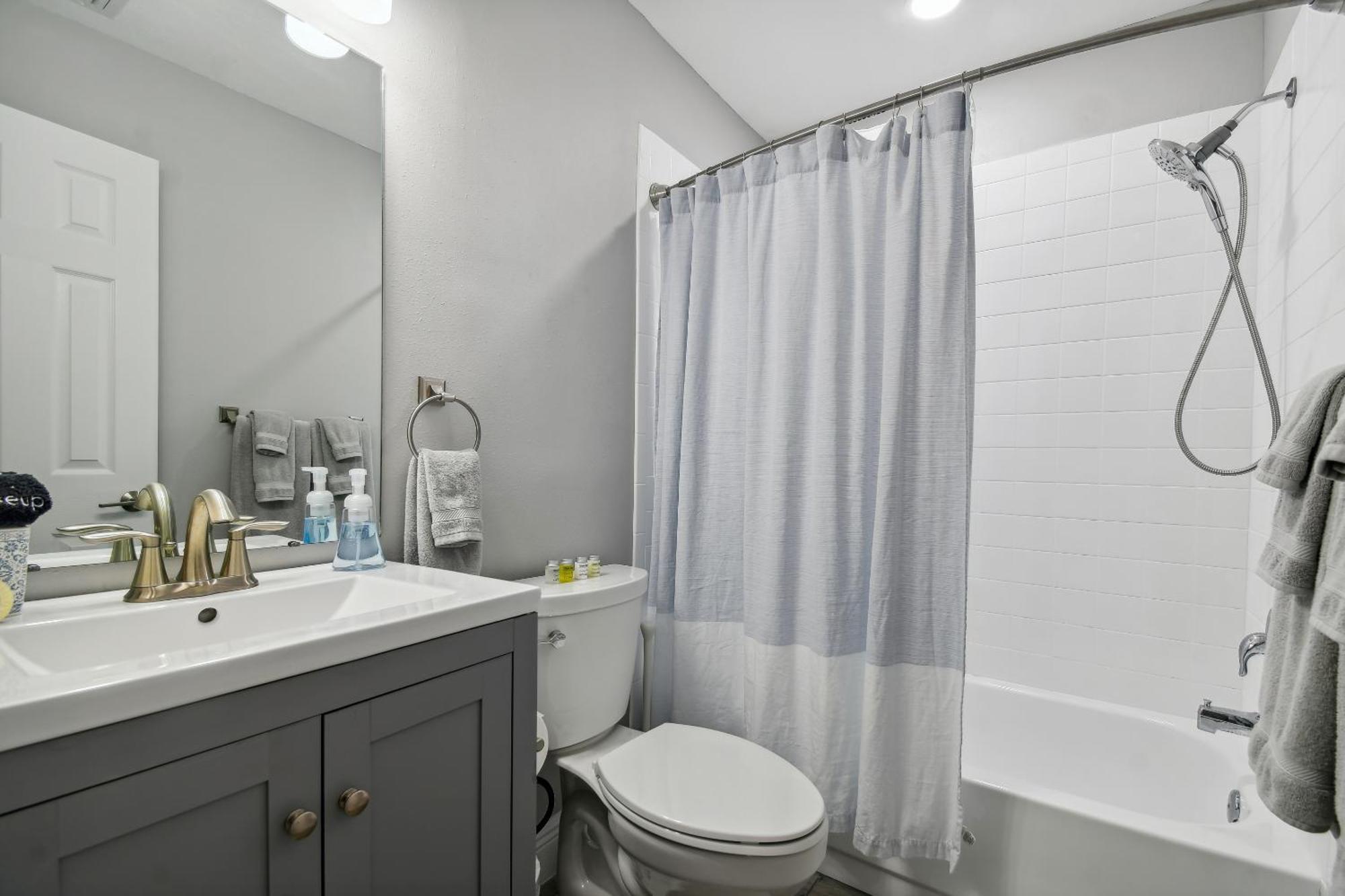 Lake House Westchase Area. Heated Pool Waterfront! Tampa Esterno foto