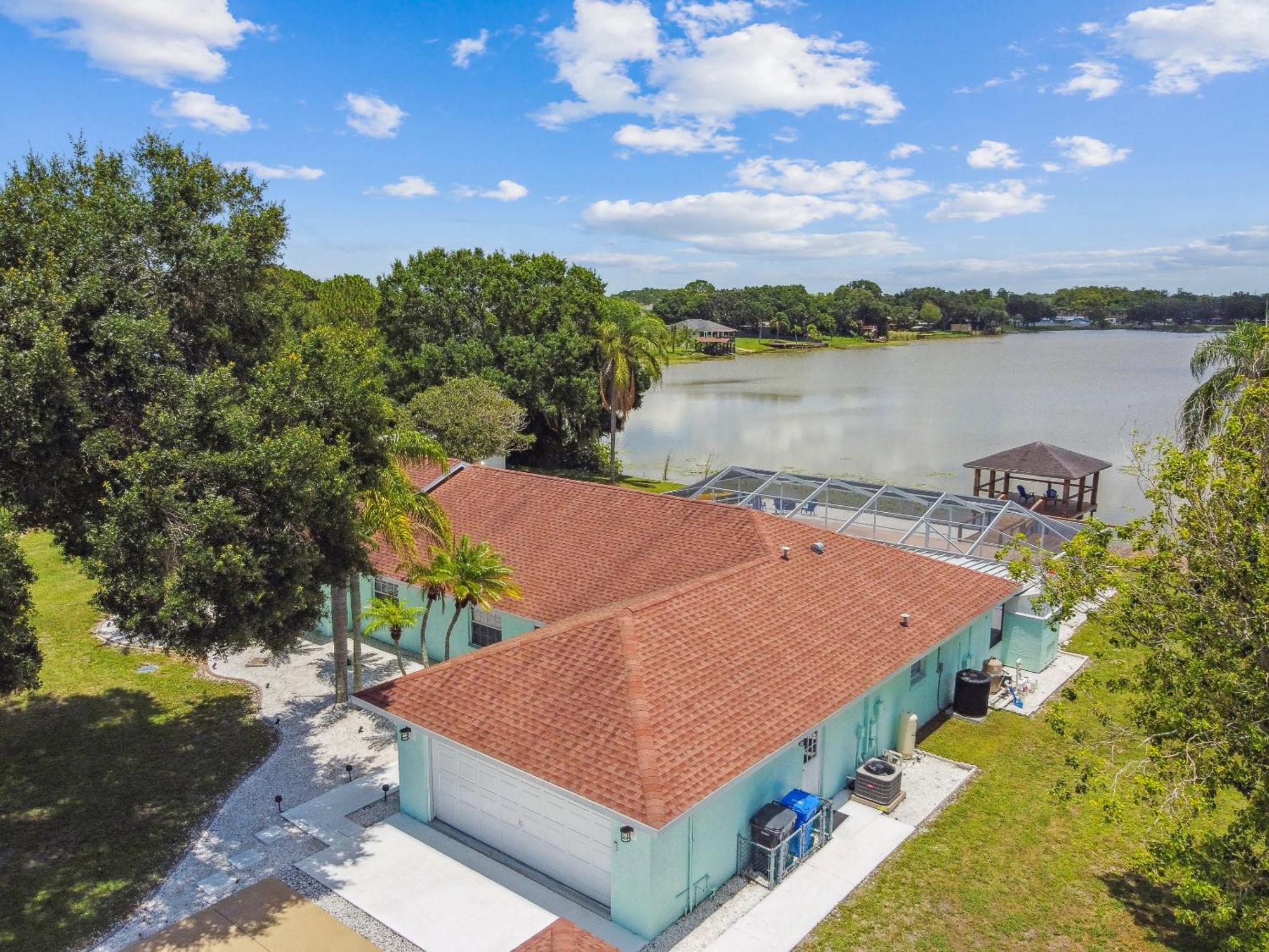 Lake House Westchase Area. Heated Pool Waterfront! Tampa Esterno foto