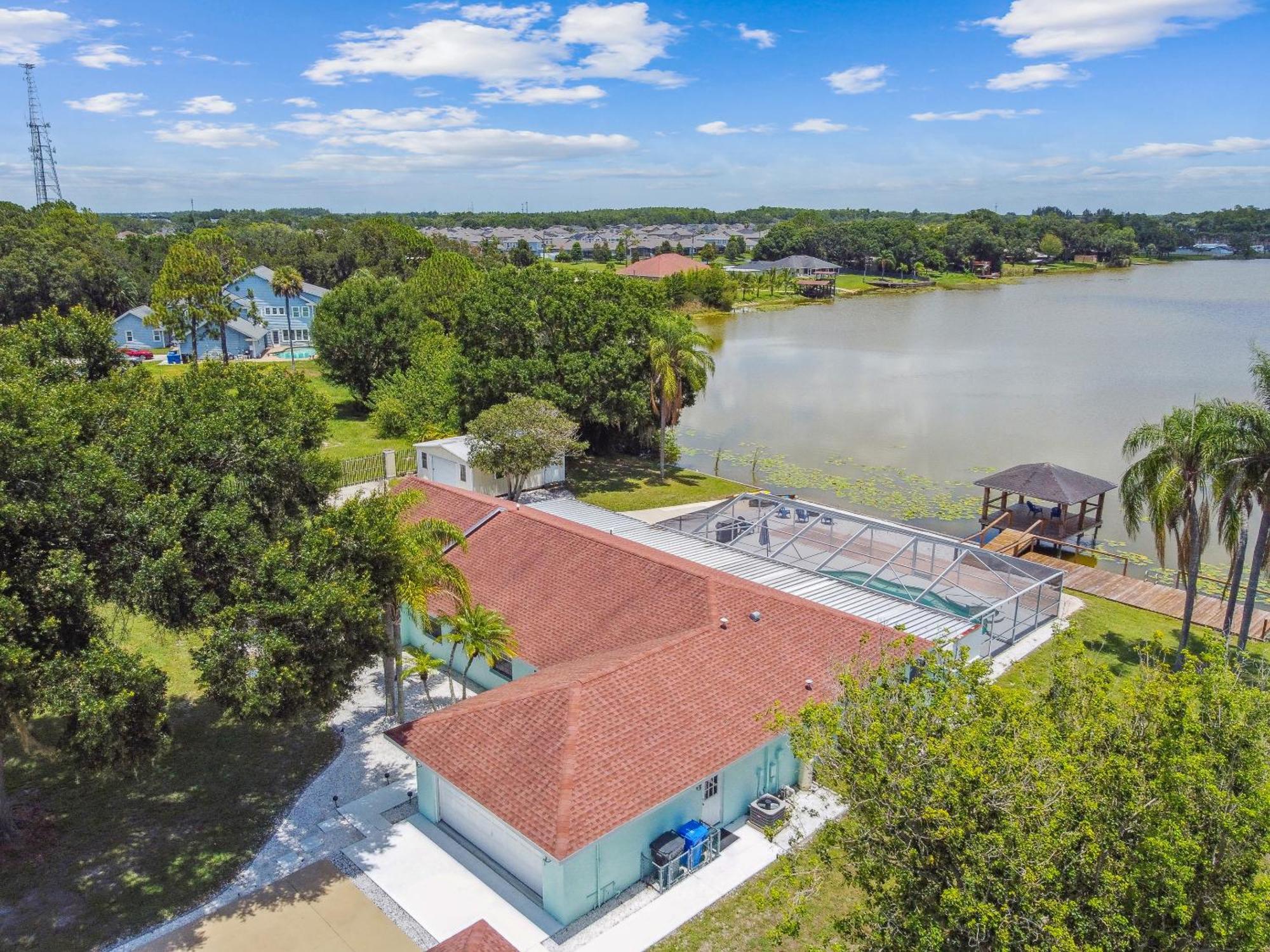 Lake House Westchase Area. Heated Pool Waterfront! Tampa Esterno foto