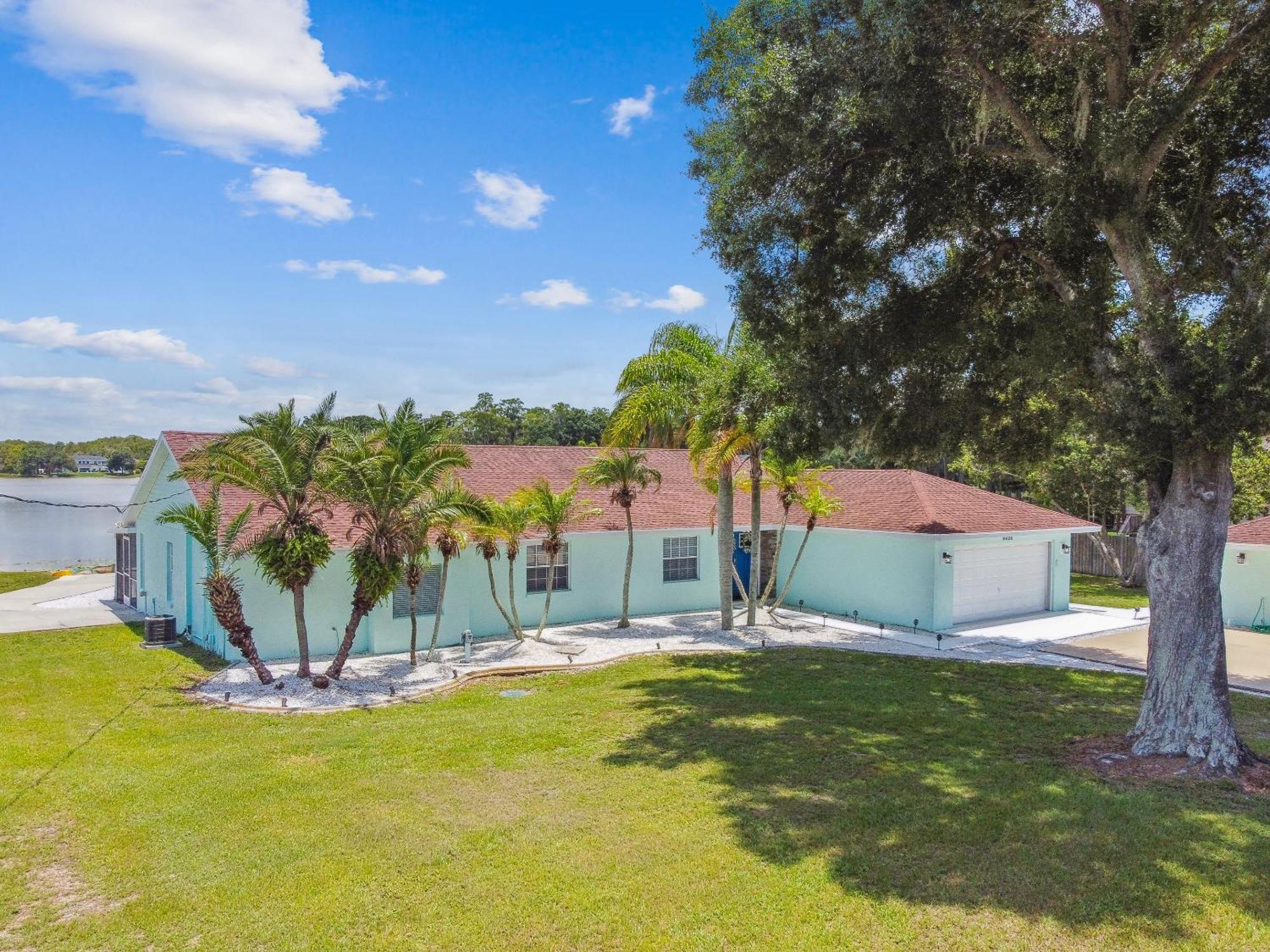 Lake House Westchase Area. Heated Pool Waterfront! Tampa Esterno foto